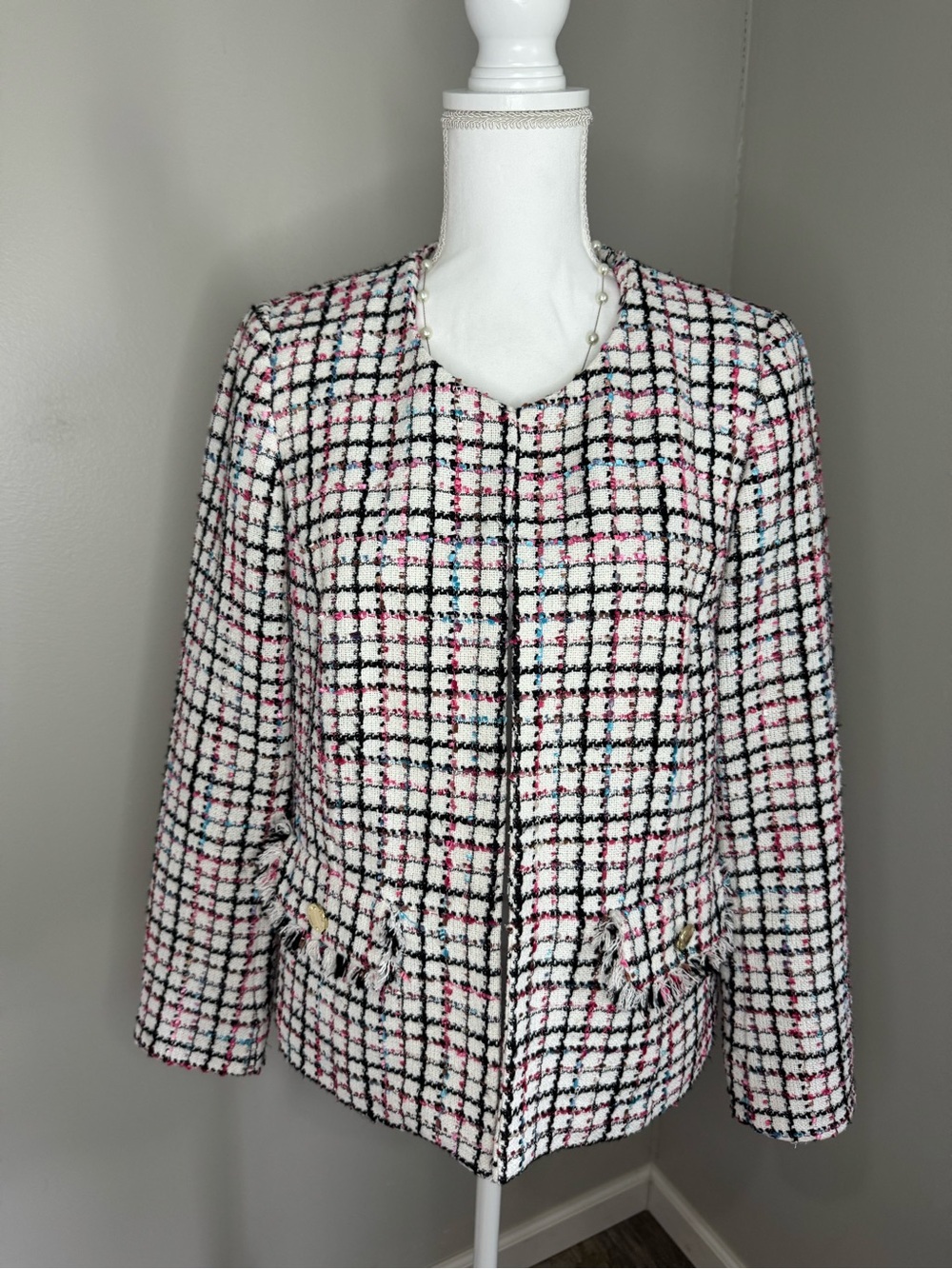 Anne Klein White Tweed Collarless Jacket with Pink & Blue Accents